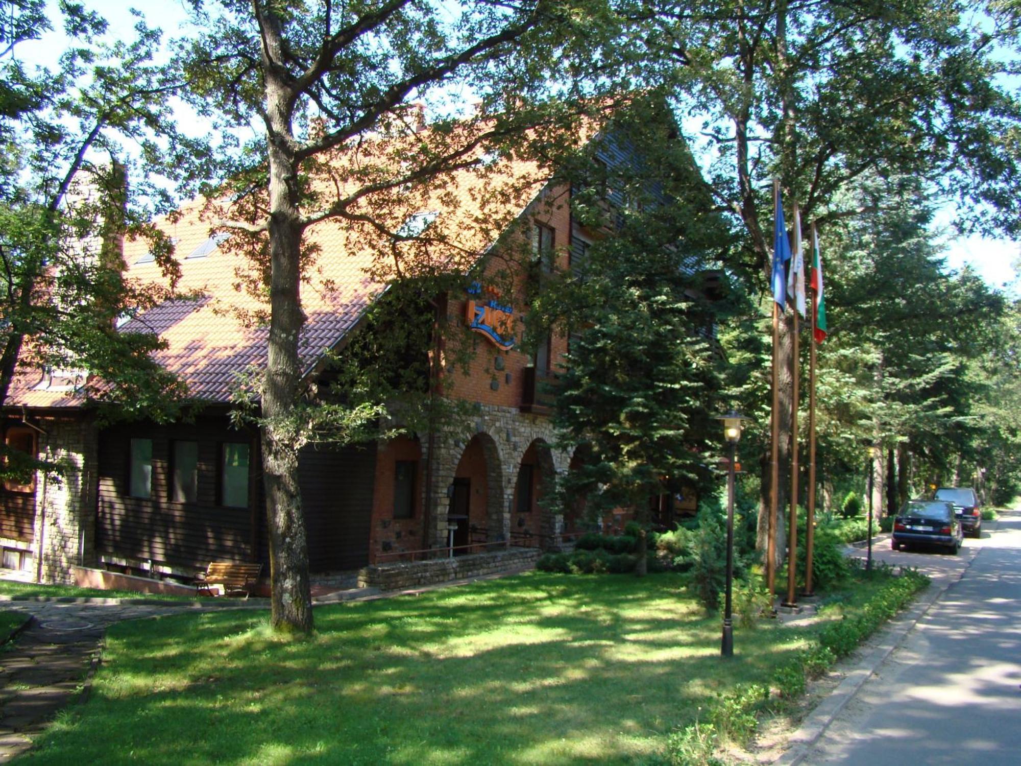 Hotel Izvor Starozagorski Bani Zewnętrze zdjęcie