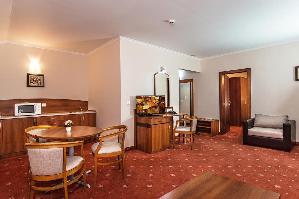 Hotel Izvor Starozagorski Bani Zewnętrze zdjęcie