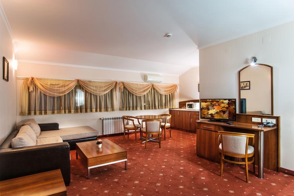 Hotel Izvor Starozagorski Bani Zewnętrze zdjęcie