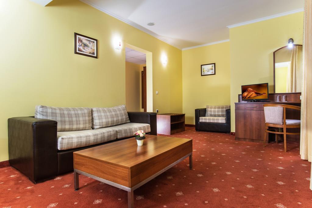 Hotel Izvor Starozagorski Bani Zewnętrze zdjęcie