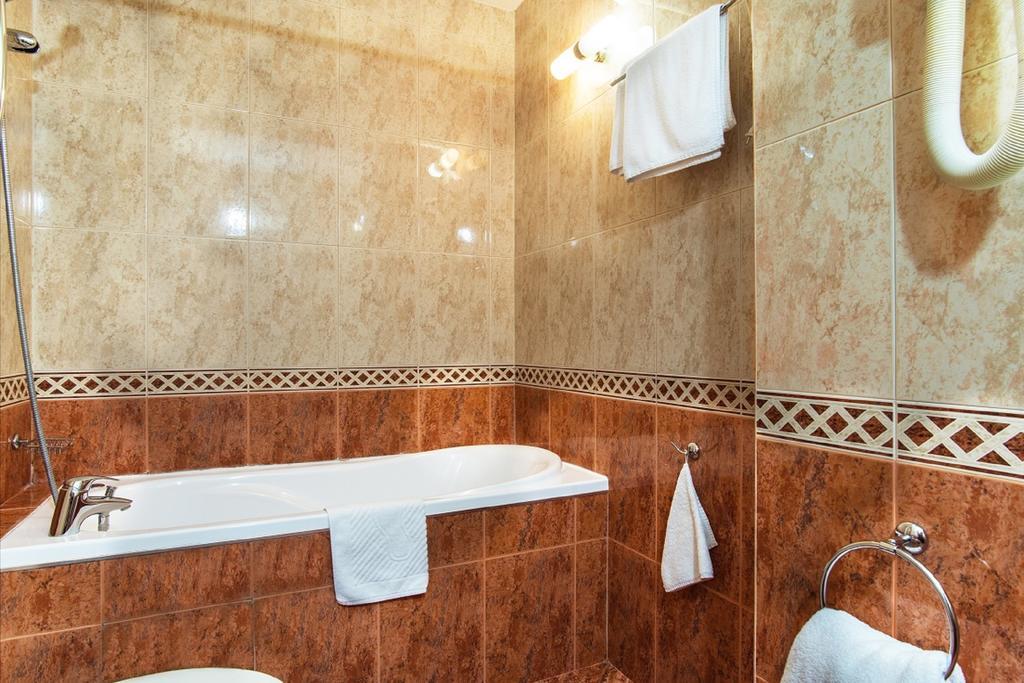 Hotel Izvor Starozagorski Bani Zewnętrze zdjęcie