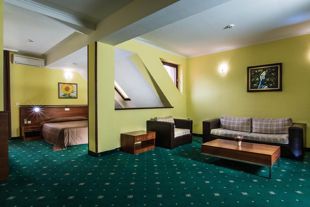 Hotel Izvor Starozagorski Bani Zewnętrze zdjęcie