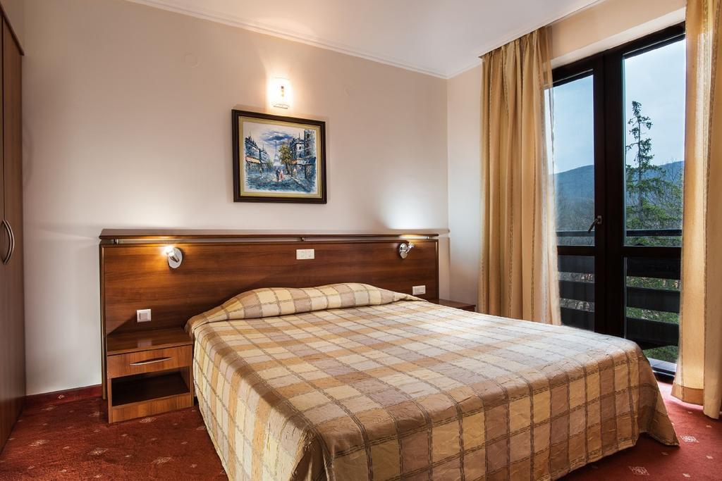 Hotel Izvor Starozagorski Bani Zewnętrze zdjęcie