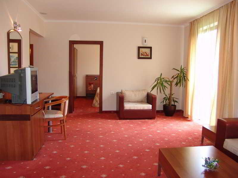 Hotel Izvor Starozagorski Bani Zewnętrze zdjęcie