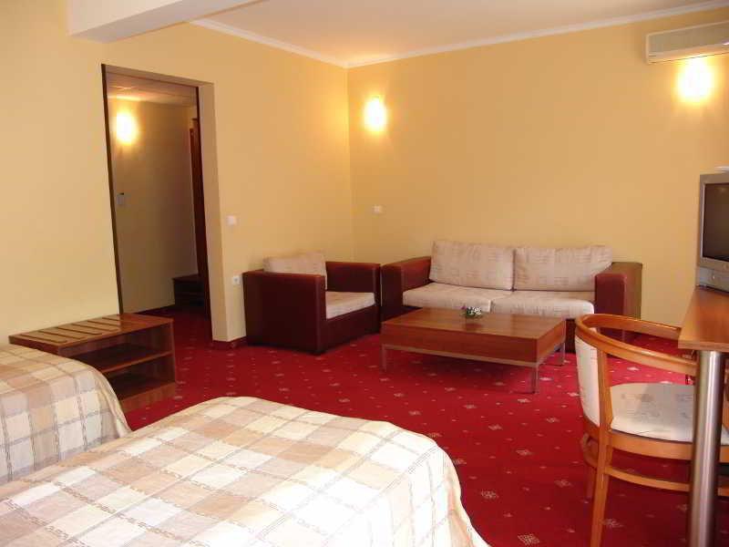 Hotel Izvor Starozagorski Bani Zewnętrze zdjęcie